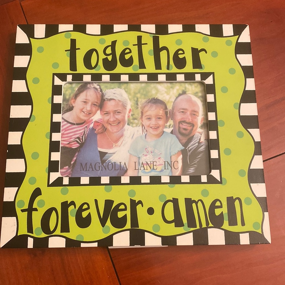 Magnolia Land Photo Frame